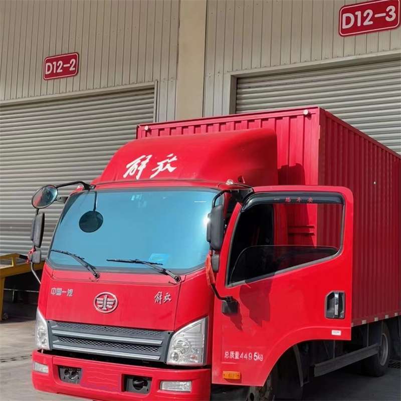 横山区阿拉尔市物流专线：大件快运与进仓出口的高效之旅