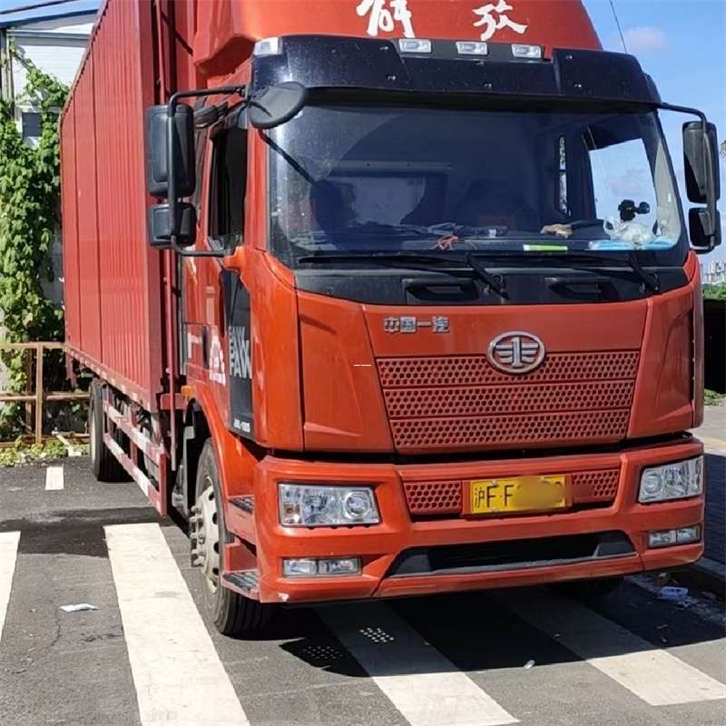 横山区罗平县进仓物流：专线直达的多元货运之旅