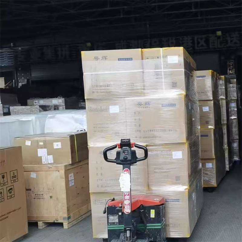 横山区若尔盖县物流运输：多元服务与高效线路